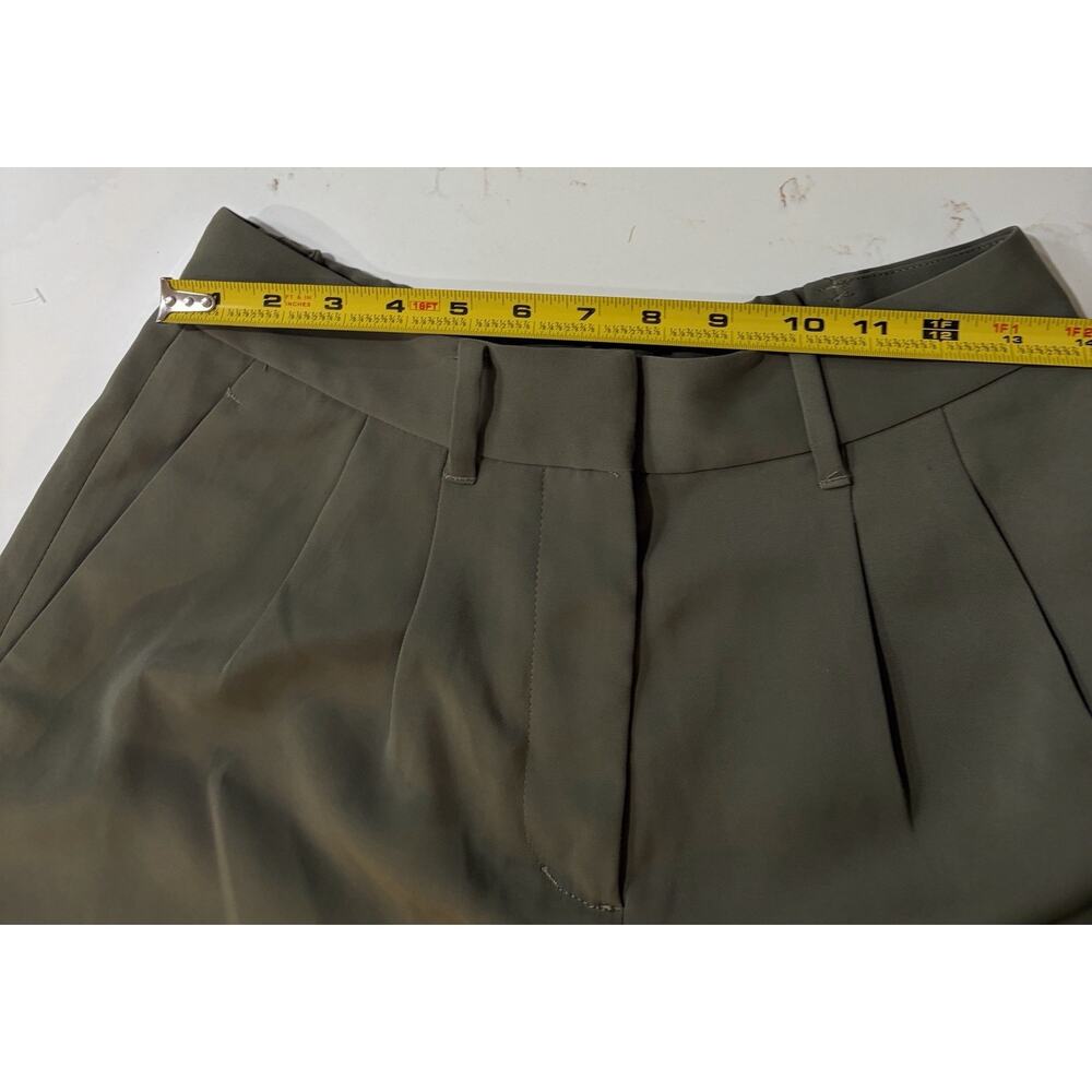 Quince Stretch Crepe Pleated Olive Green Shorts Size 6 Classic Summer Beach - Picture 5 of 6